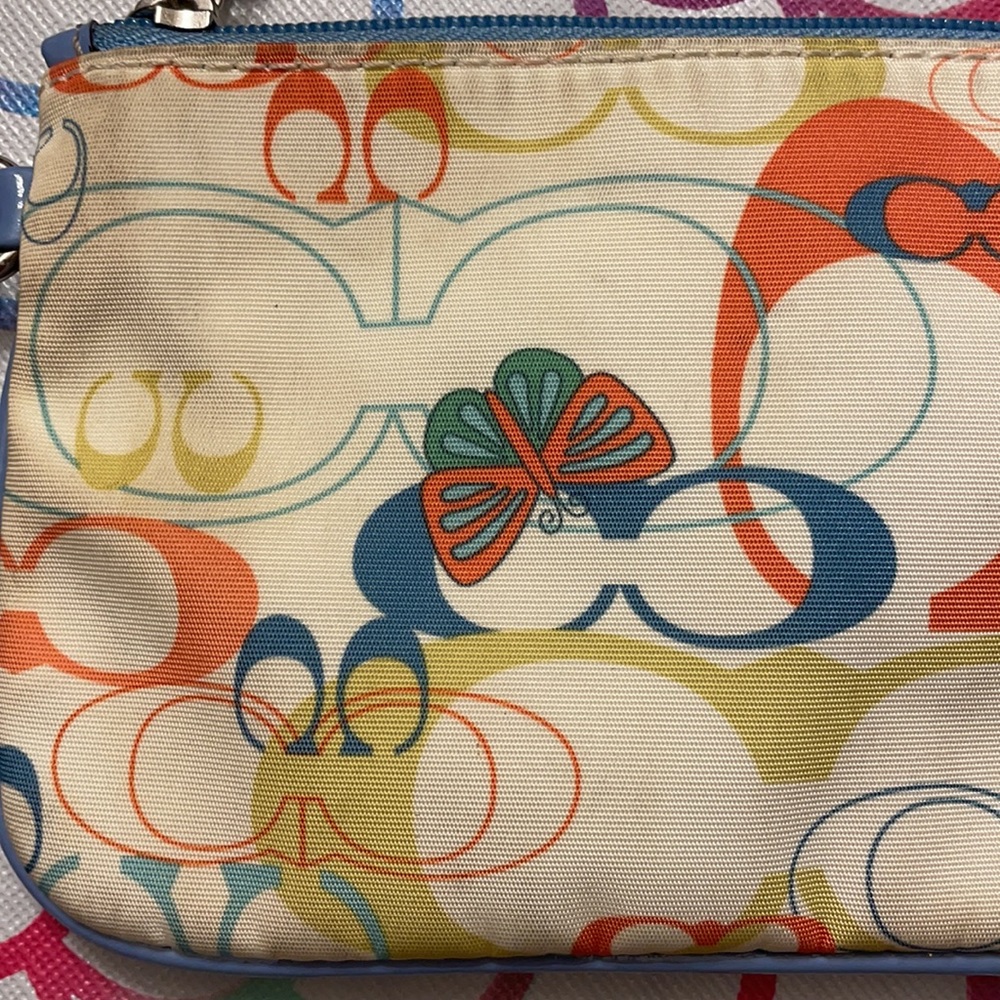 Coach butterfly wristlet - Picture 2 of 8